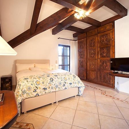 Romantik Villa Андекс Екстериор снимка