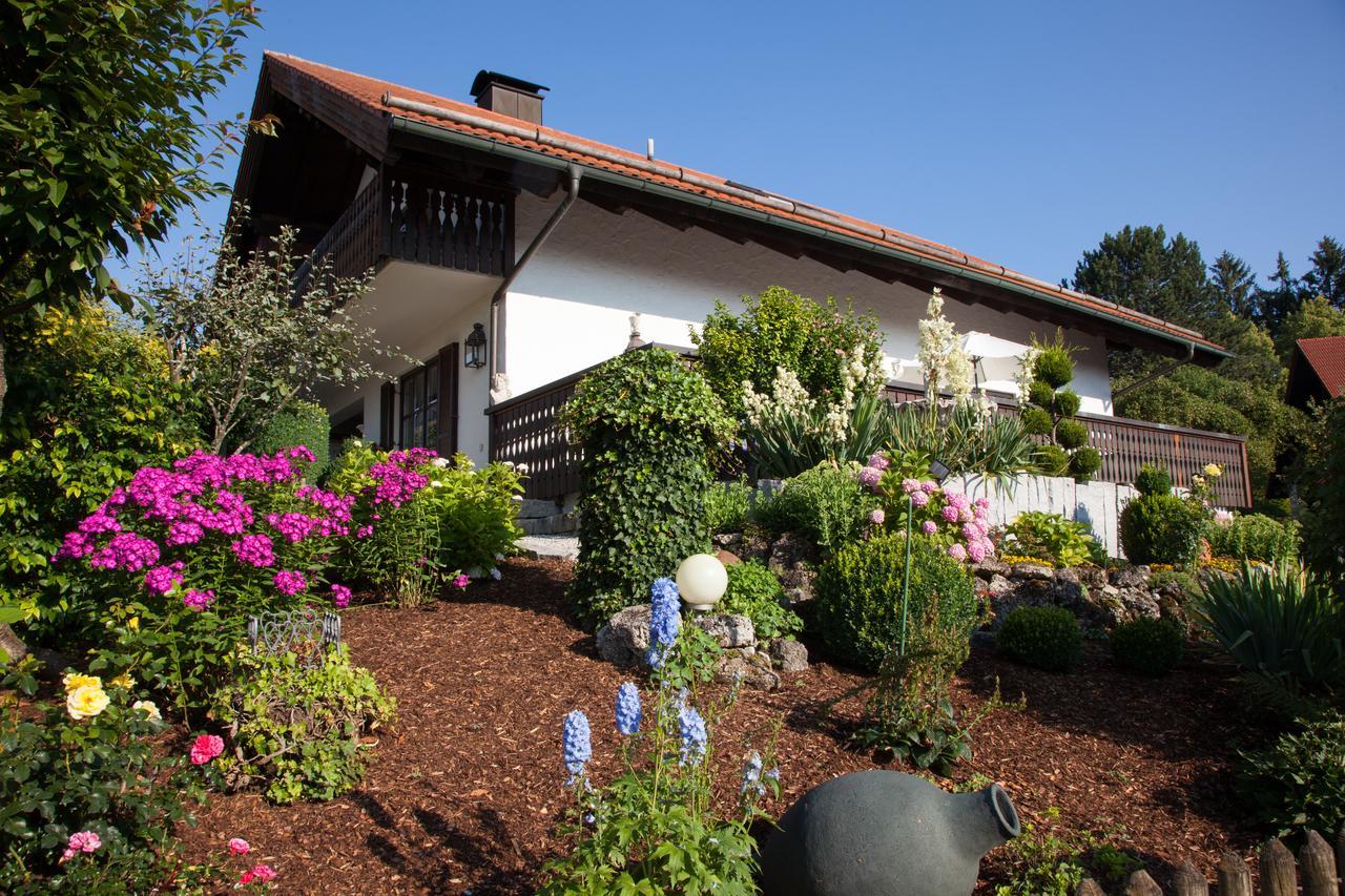 Romantik Villa Андекс Екстериор снимка