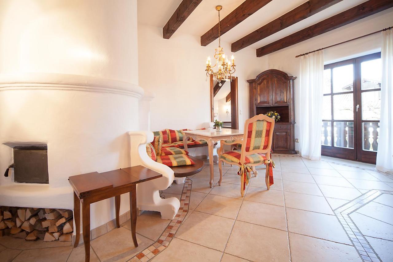 Romantik Villa Андекс Екстериор снимка