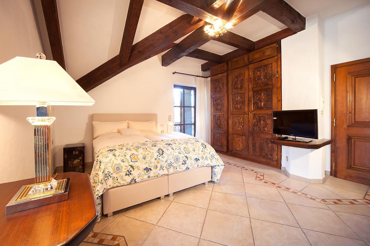Romantik Villa Андекс Екстериор снимка